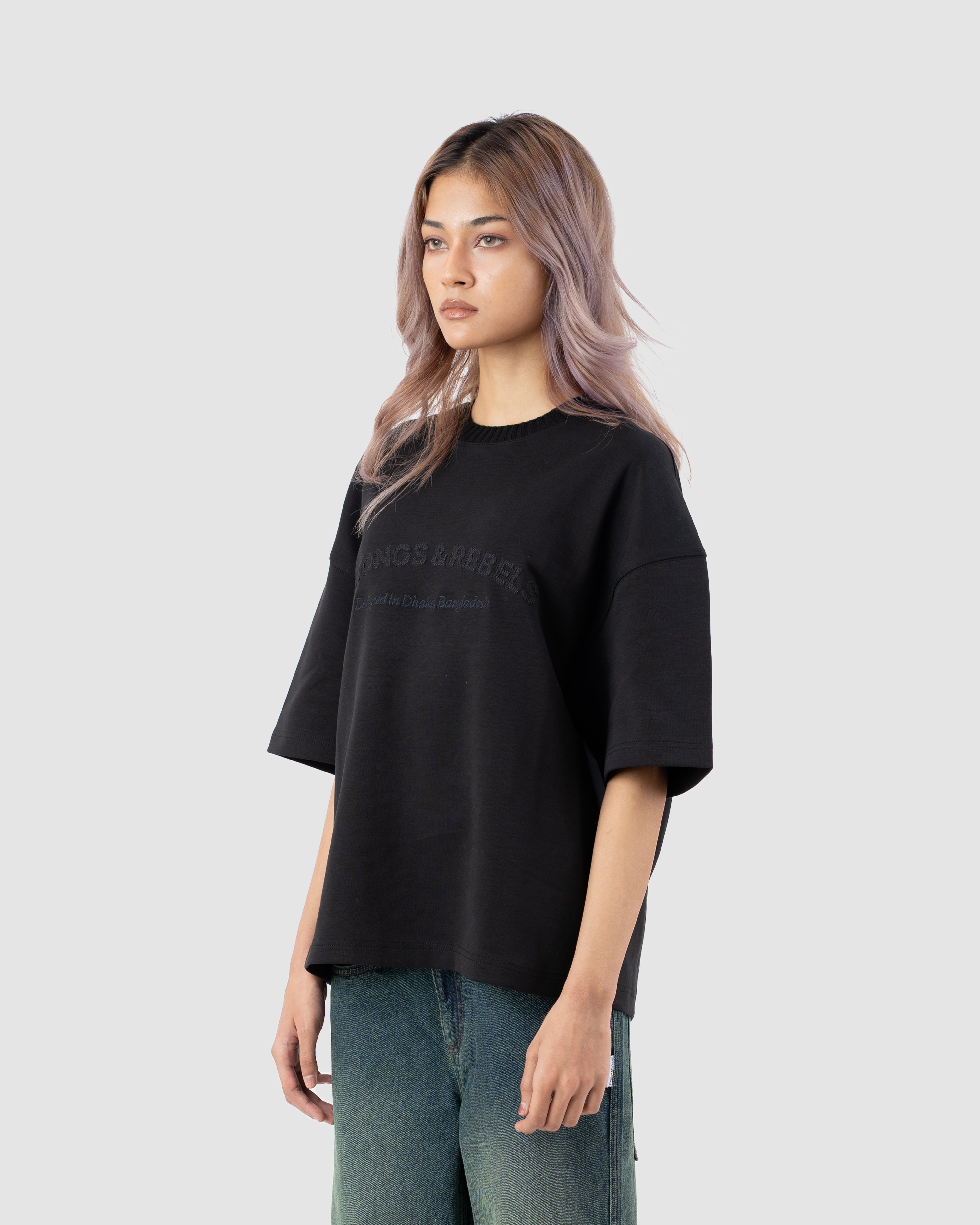 W&R Black Knit Collar boxy T-shirt