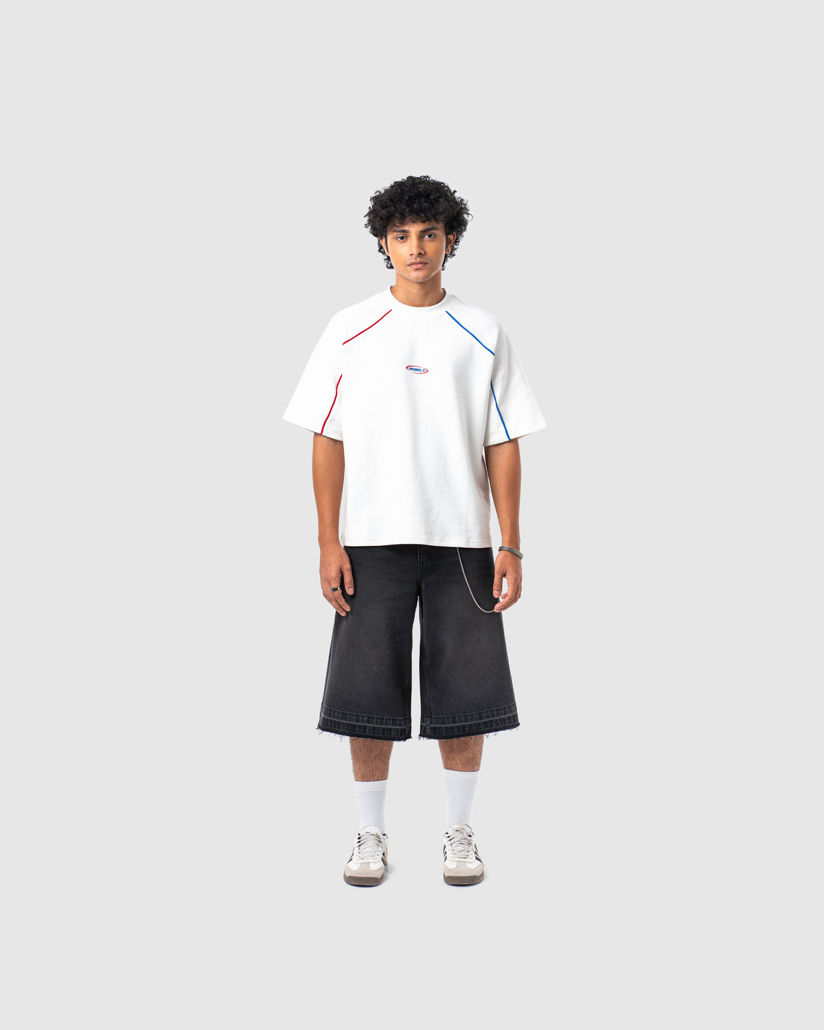 W&R White Old School Boxy T-Shirt