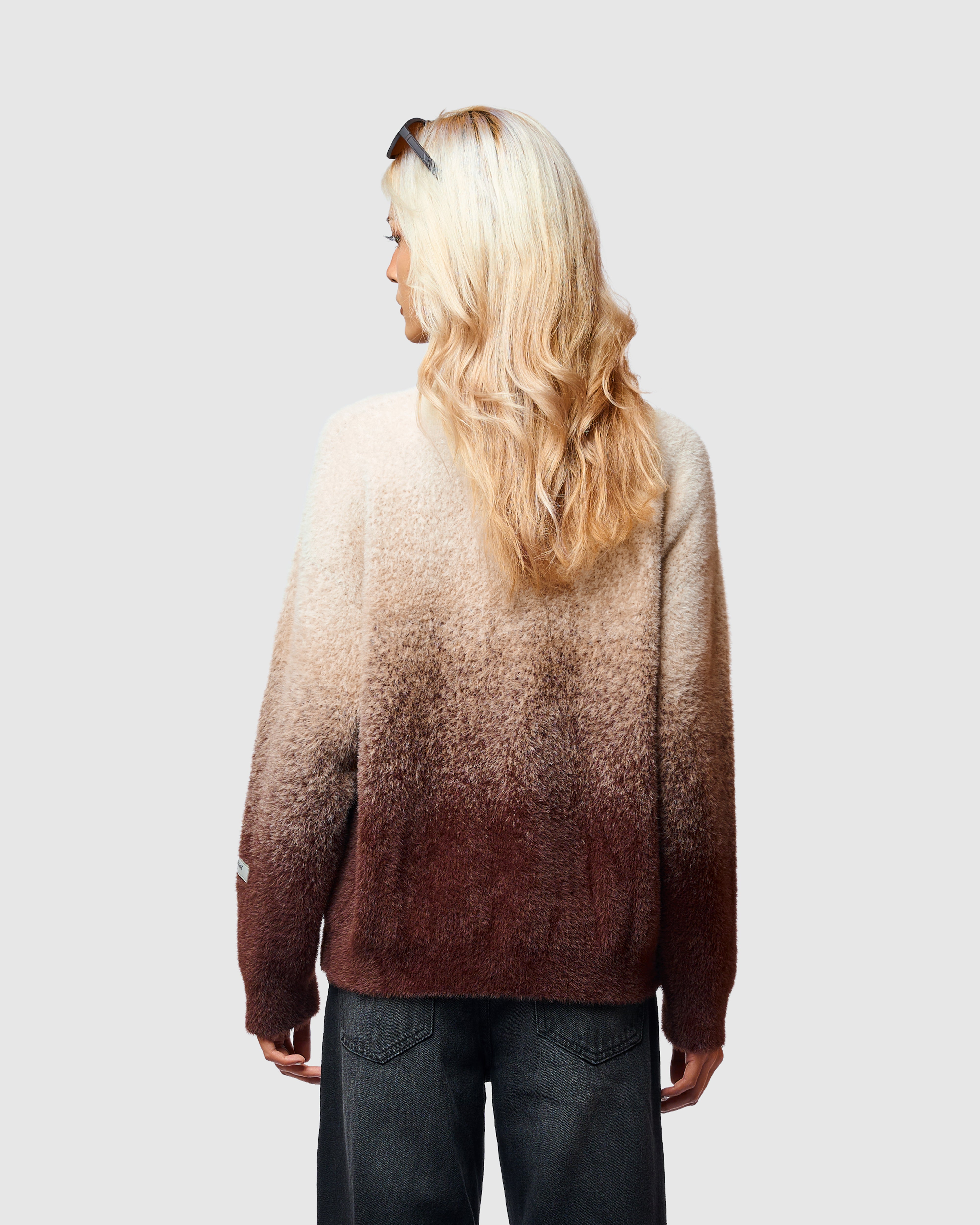 W&R Change Cat Feather Sweater