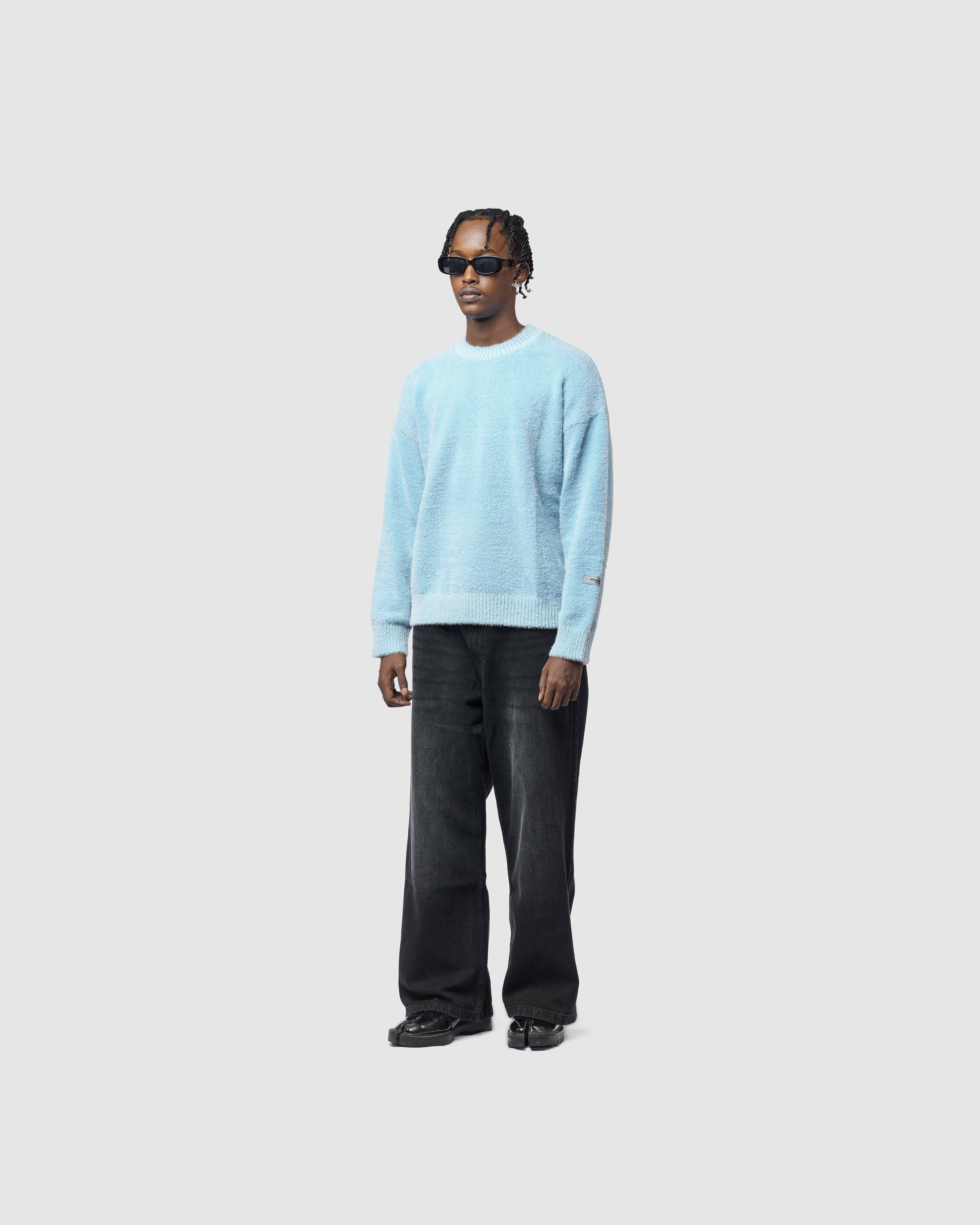 W&R Sky Cat Feather Sweater