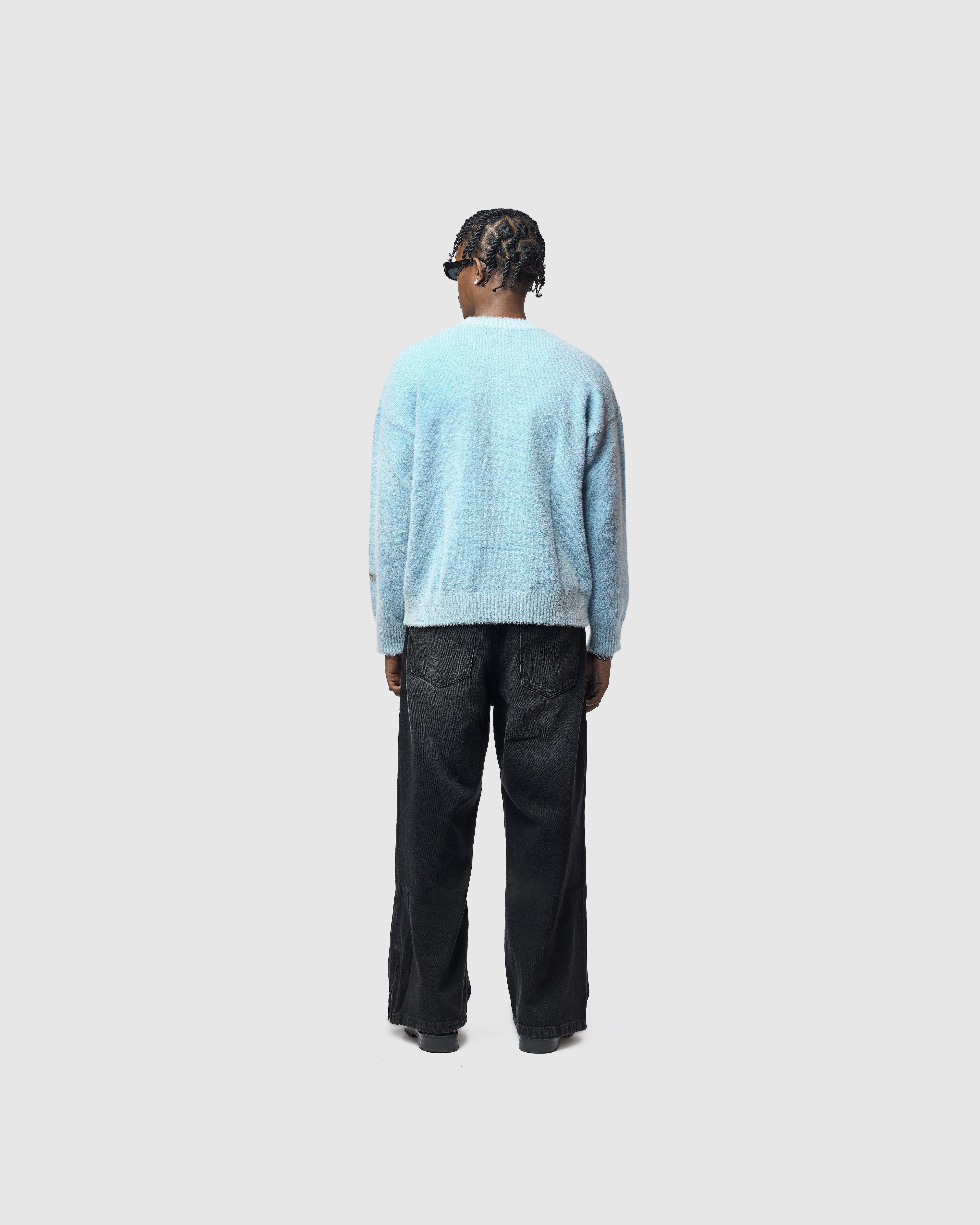 W&R Sky Cat Feather Sweater
