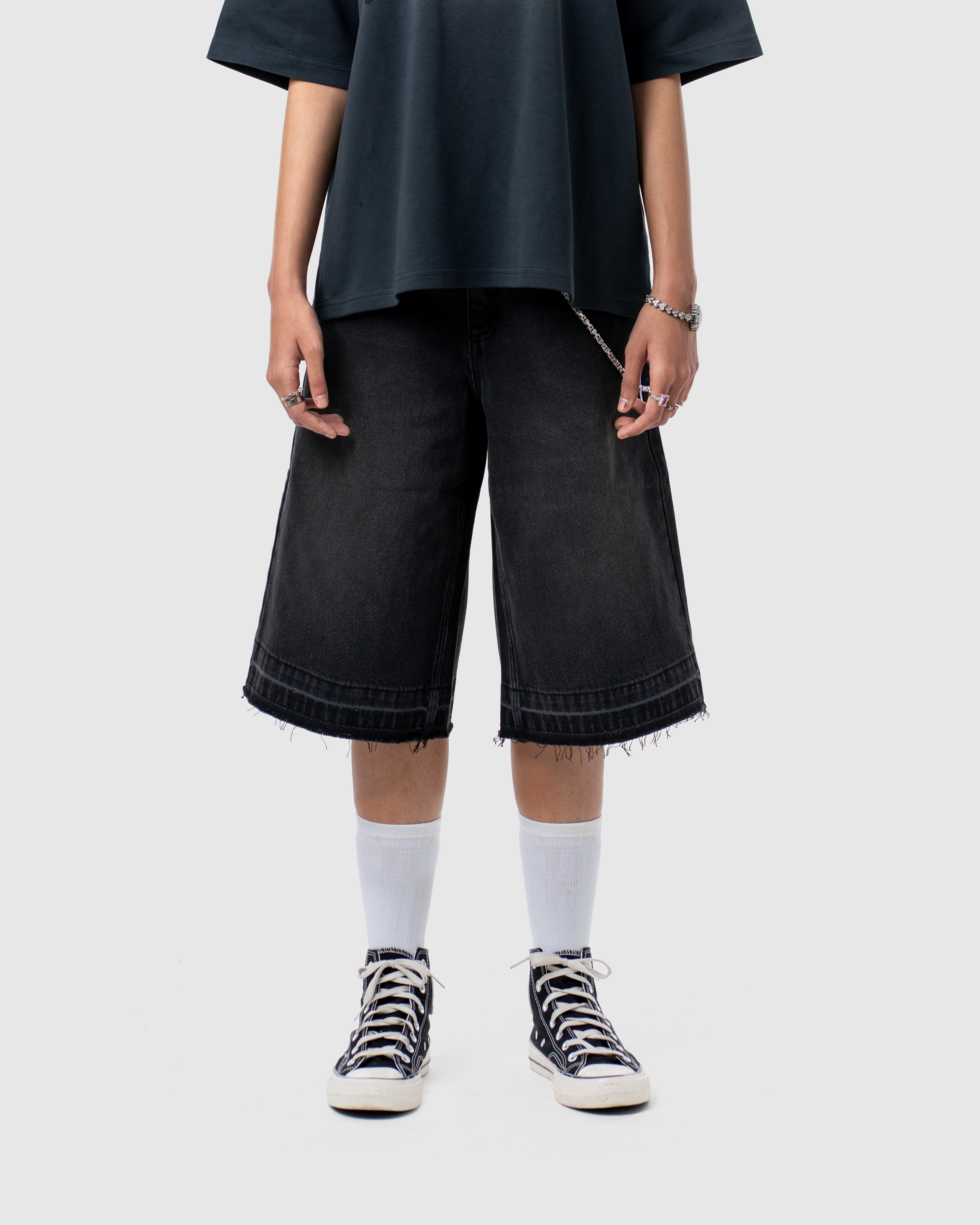 W&R Jet Black Jorts
