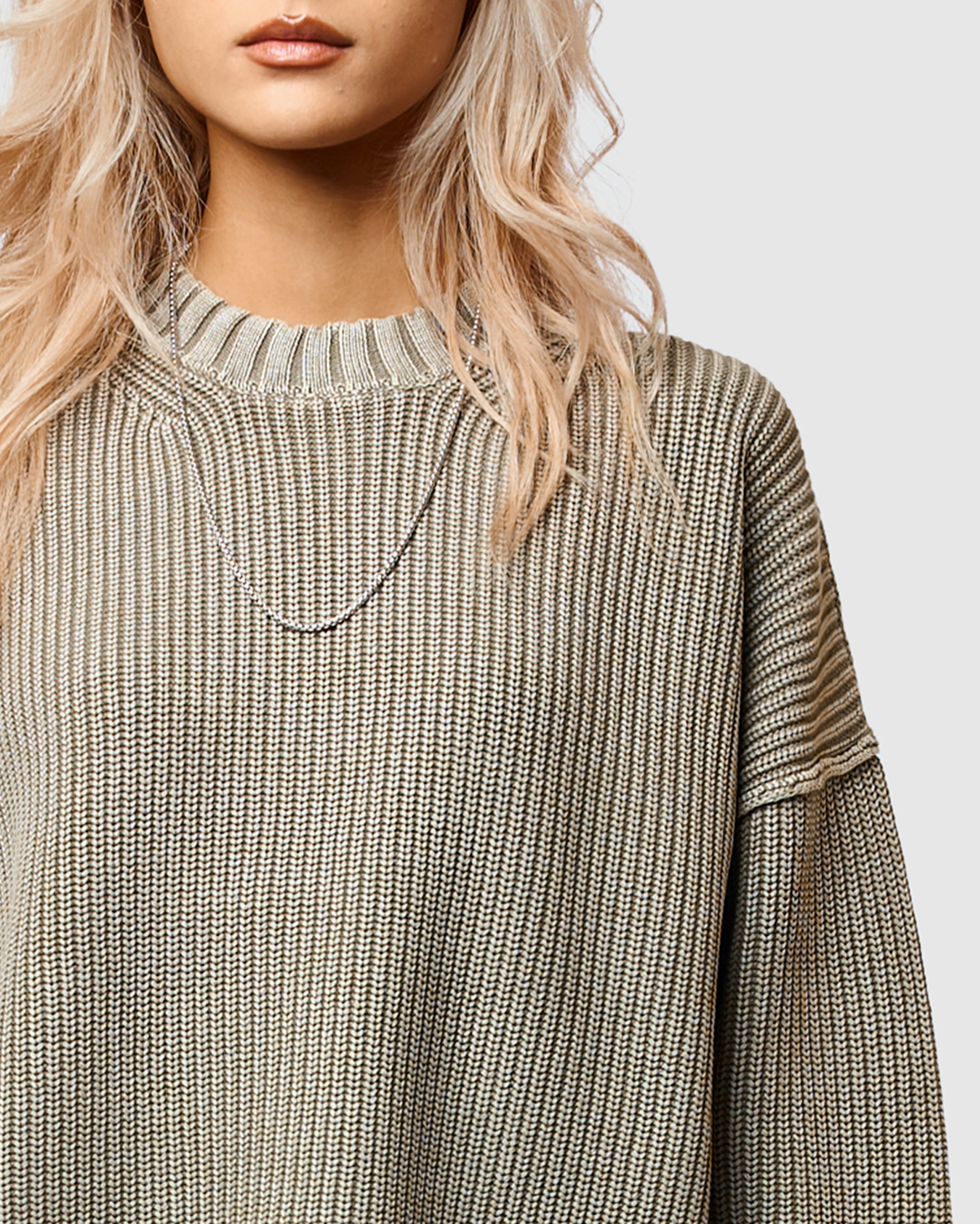 W&R Vintage Olive Sweater