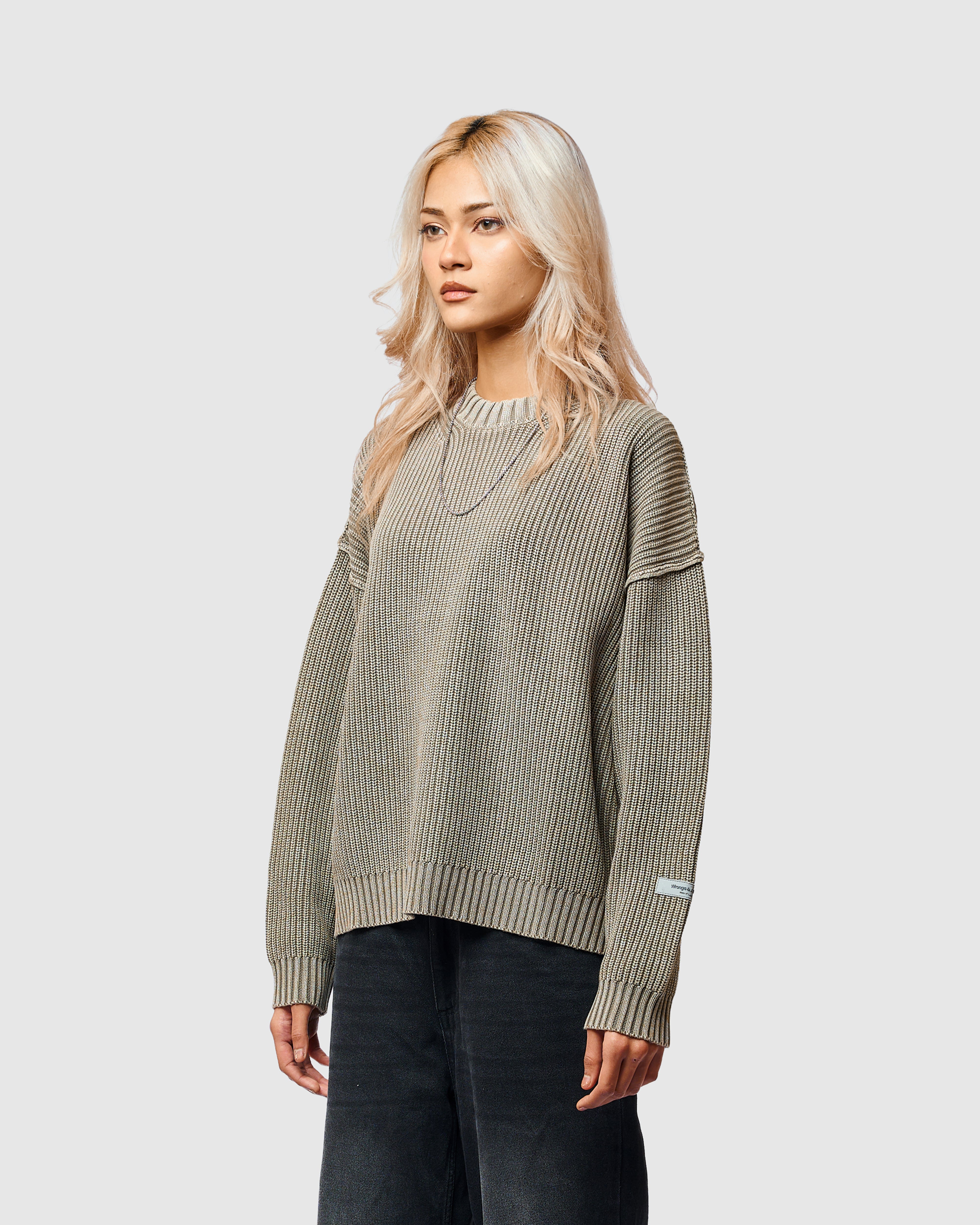 W&R Vintage Olive Sweater