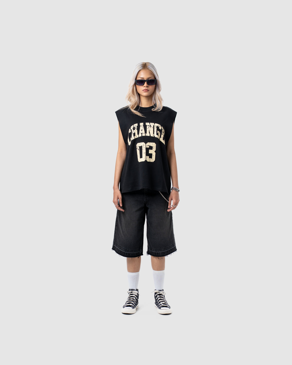 W&R Hoop Black Tank
