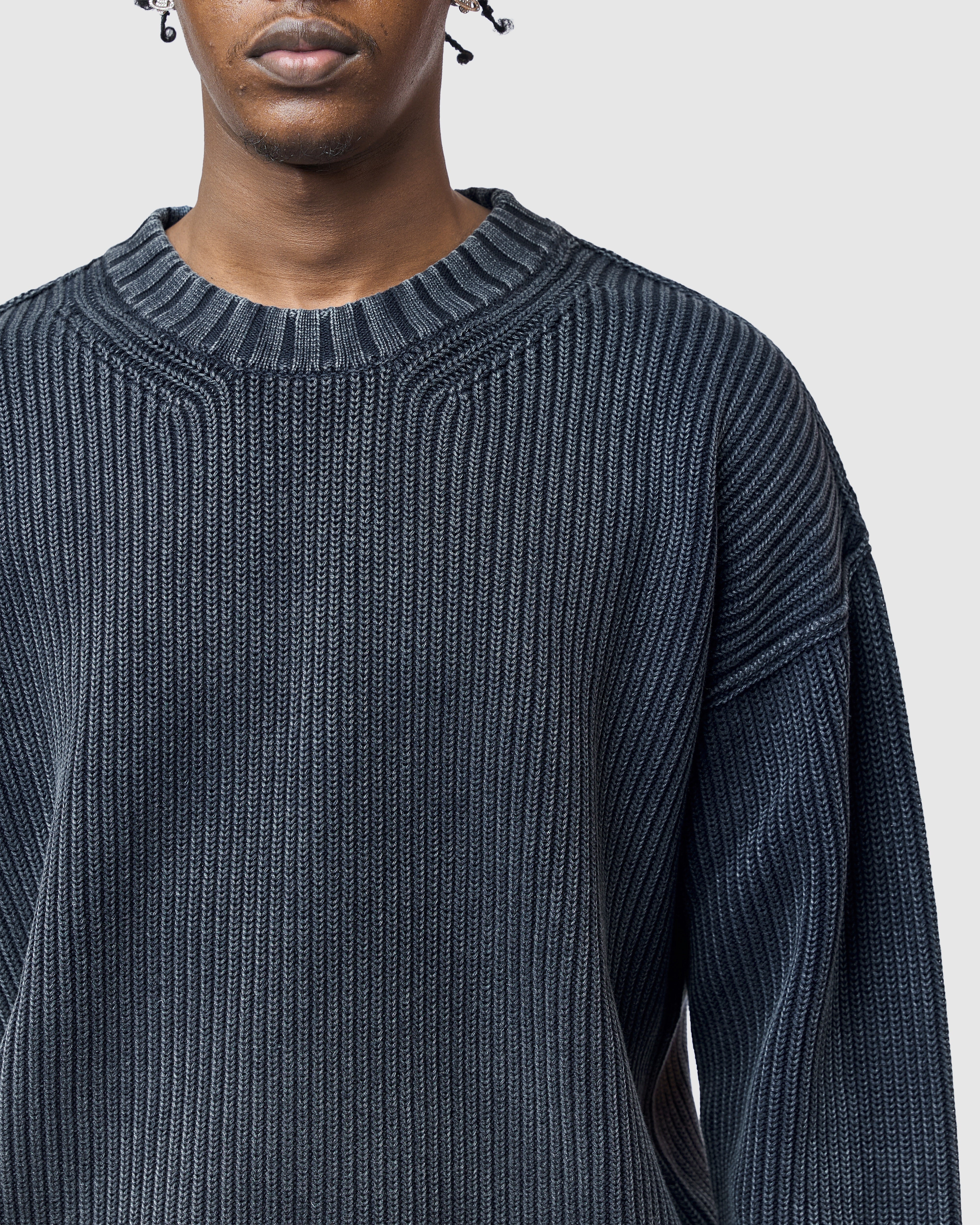 W&R Vintage Blue Sweater