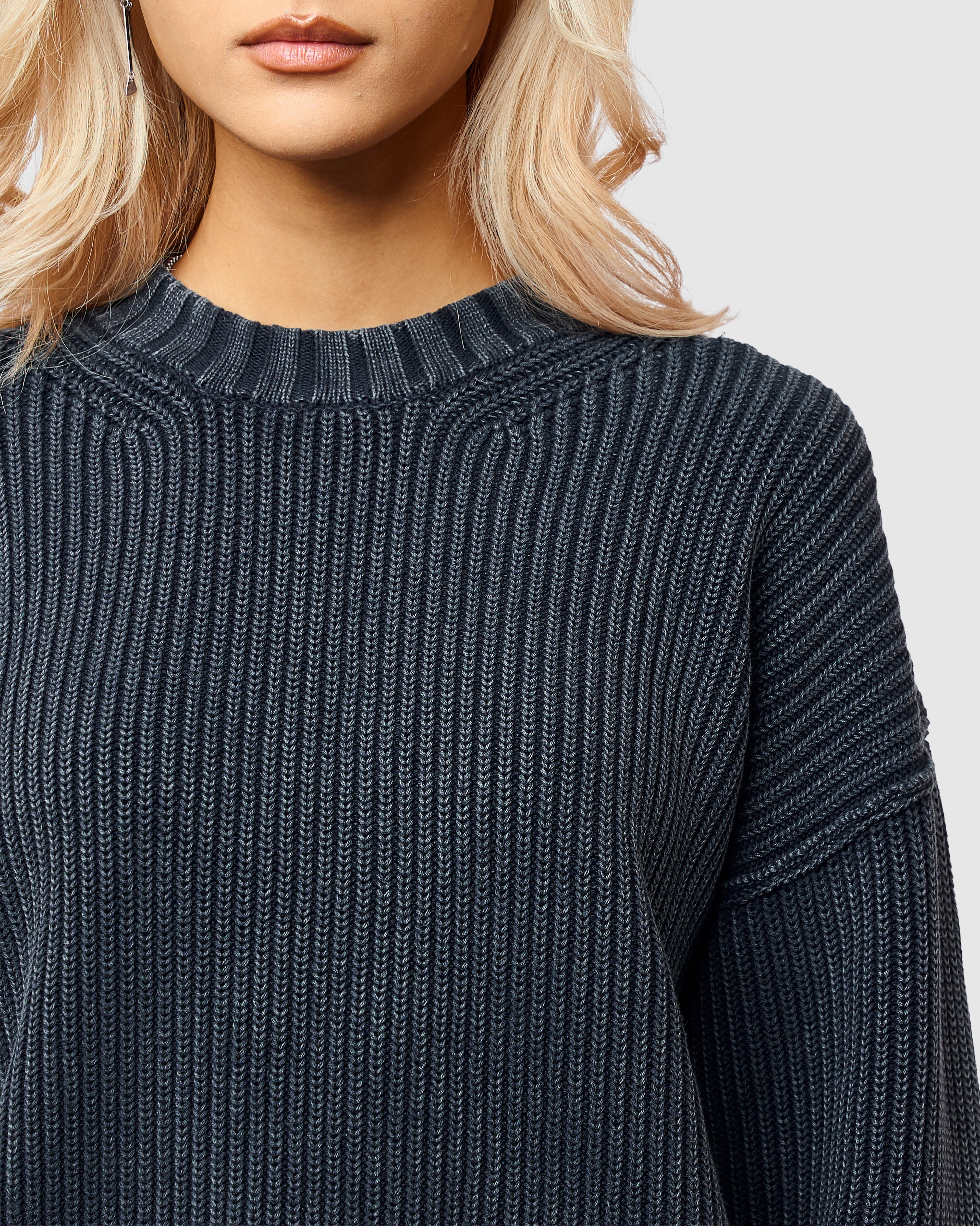 W&R Vintage Blue Sweater