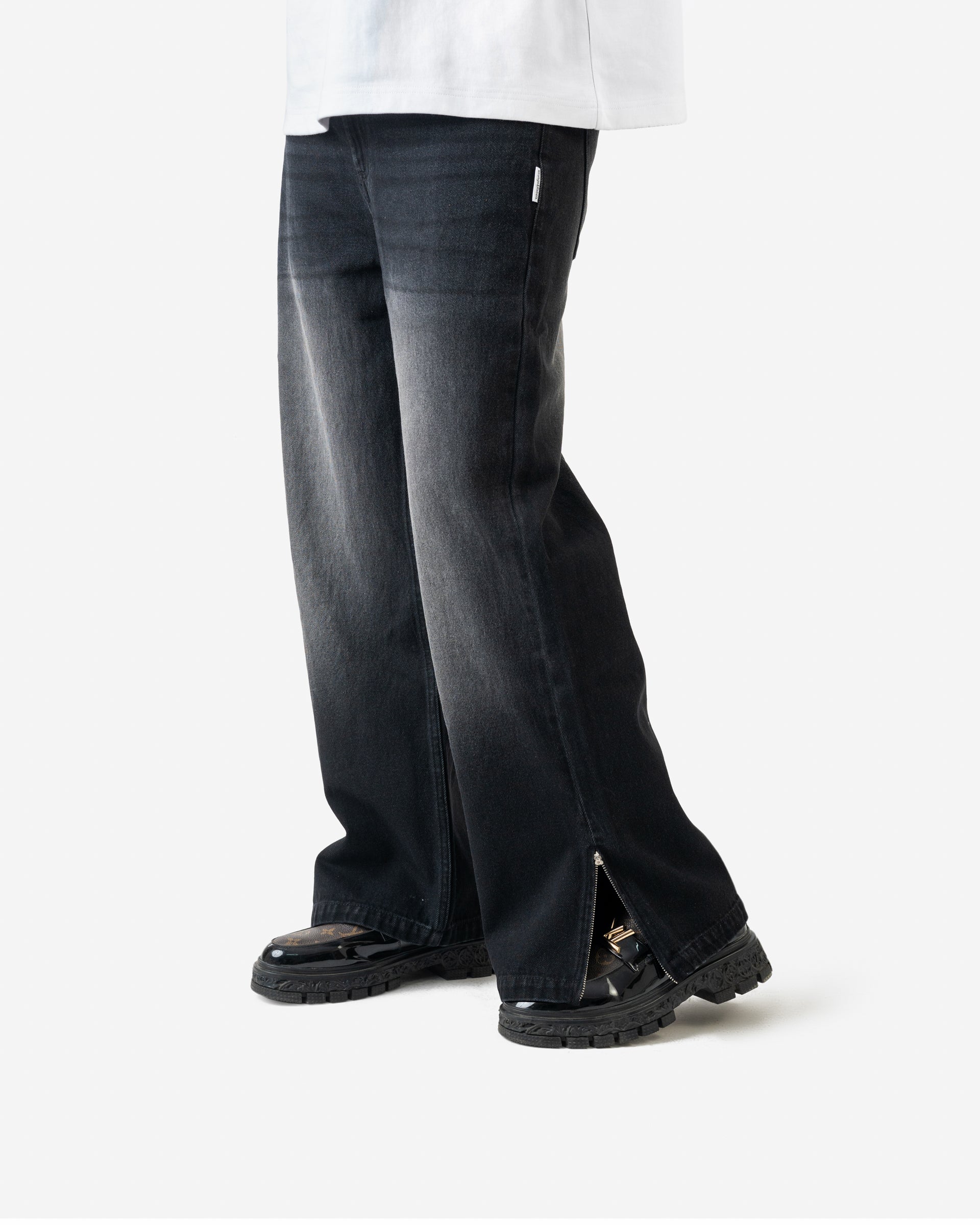 W&R Black Stallion Baggy Denim Pant