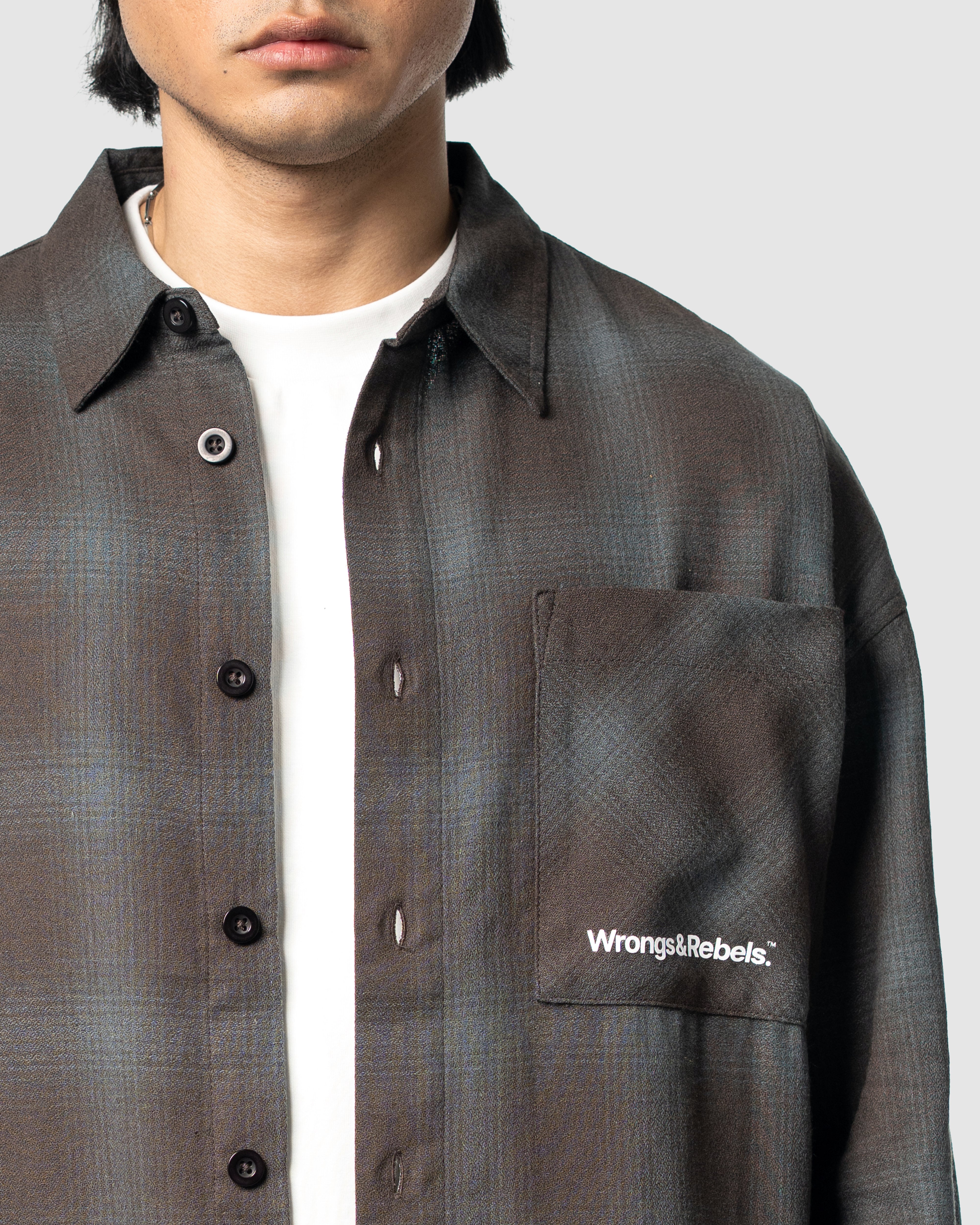 W&R Script Boxy Shirt