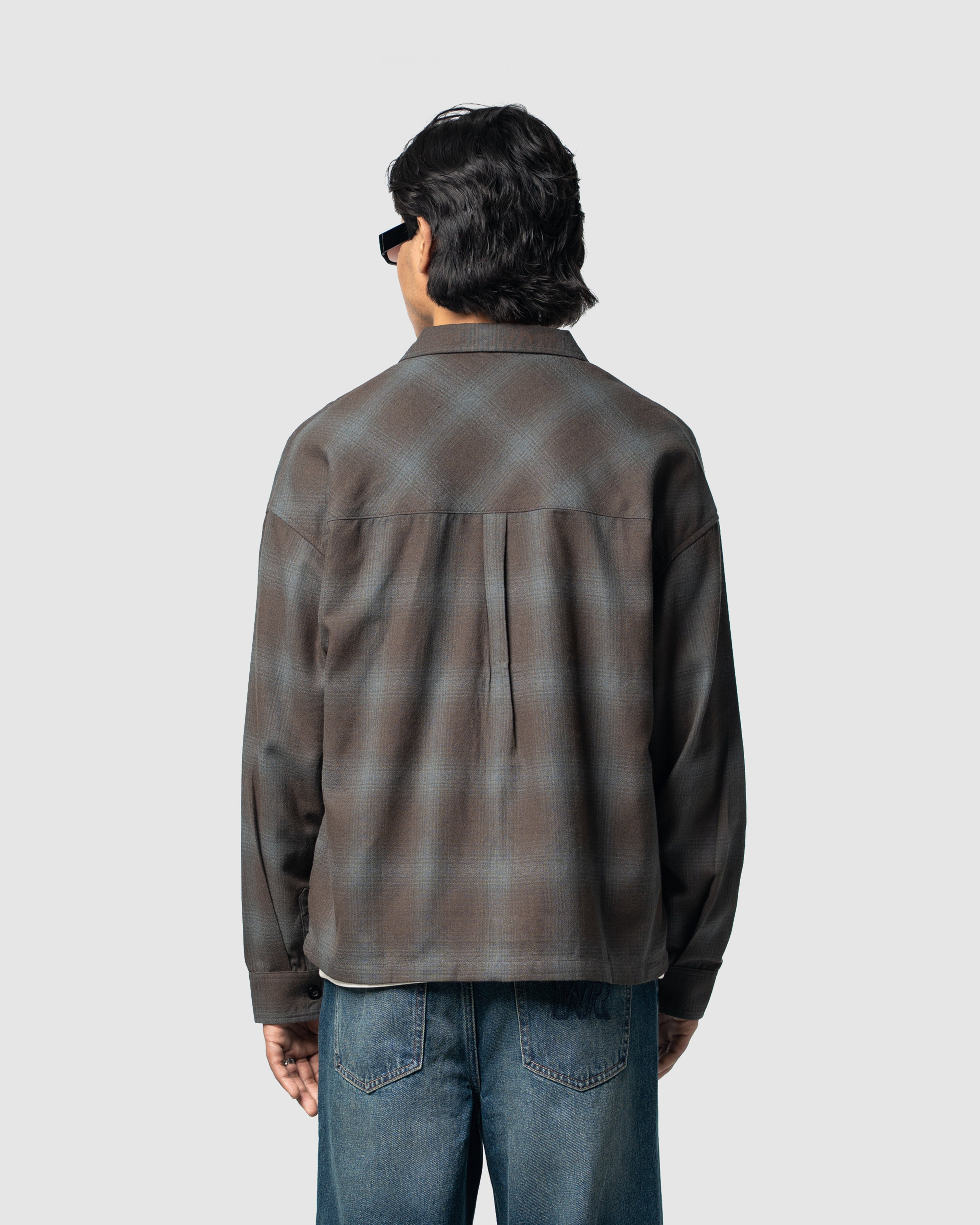 W&R Script Boxy Shirt