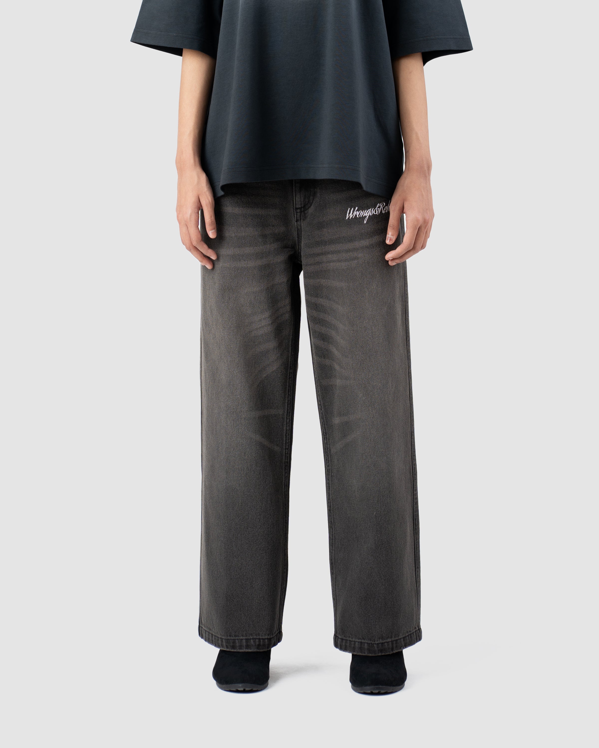 W&R Charcoal Baggy Pants