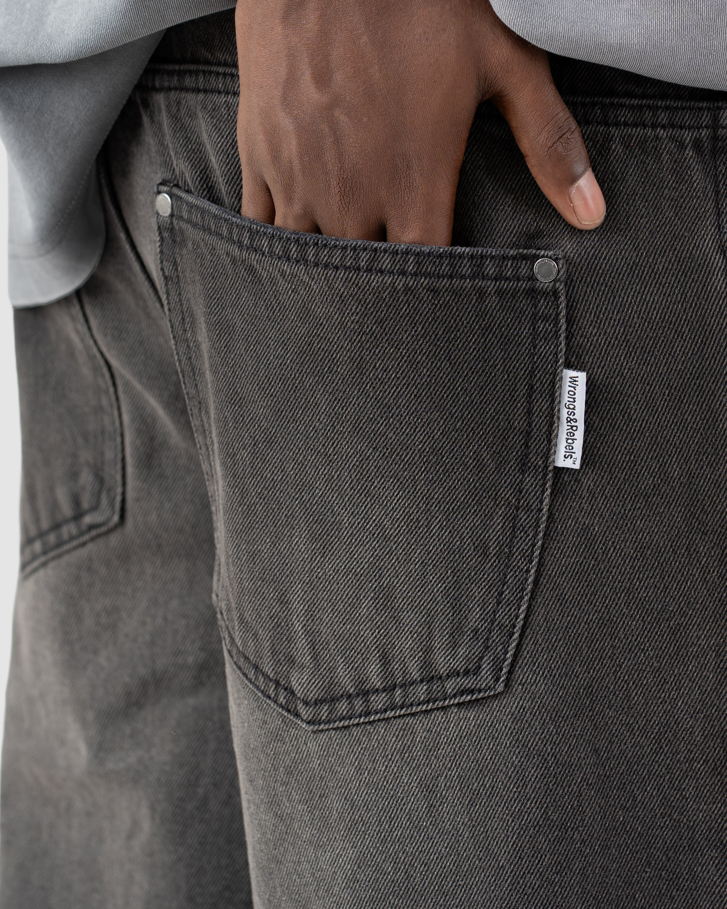 W&R Charcoal Baggy Pants