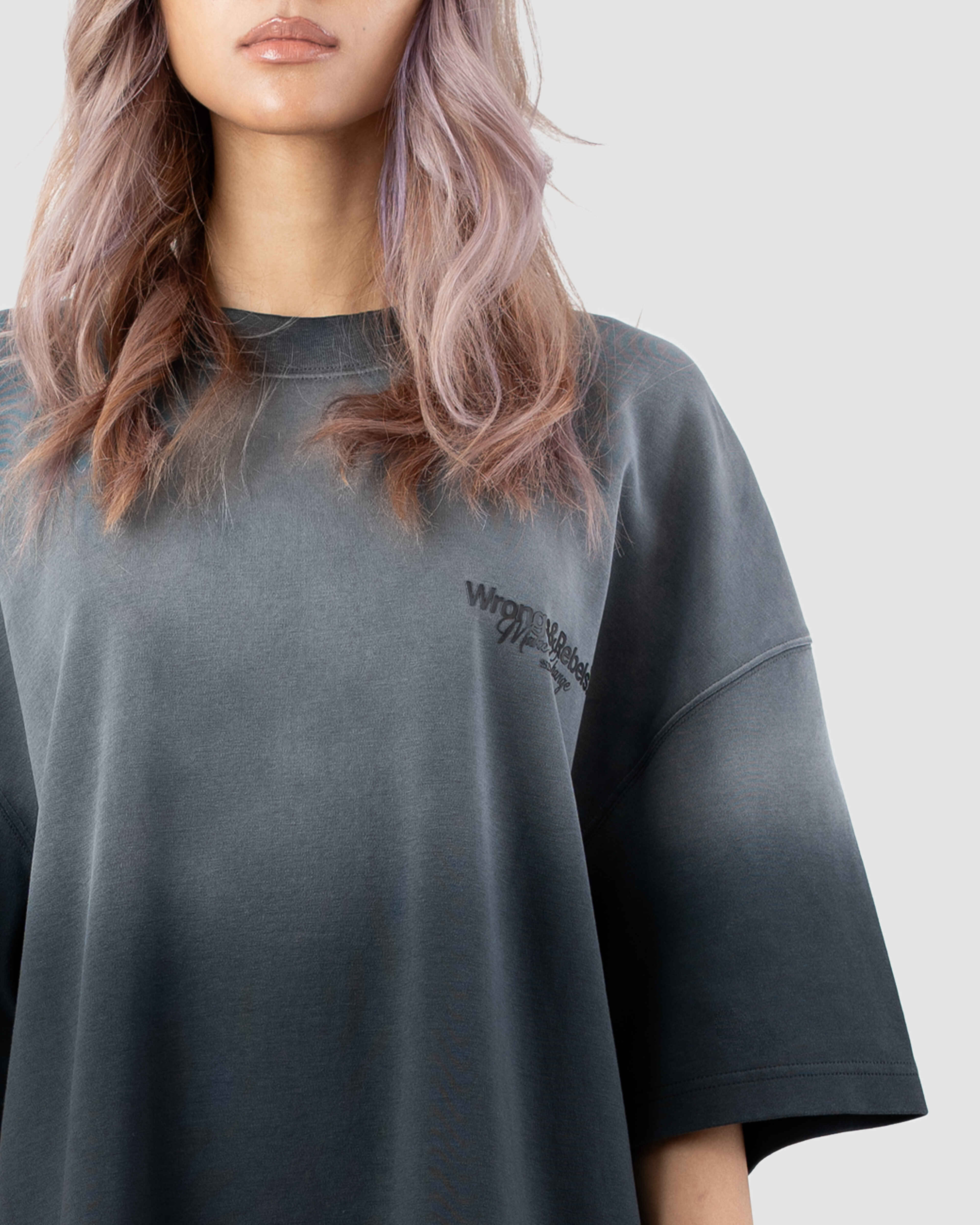 W&R Vintage Black boxy T-shirt