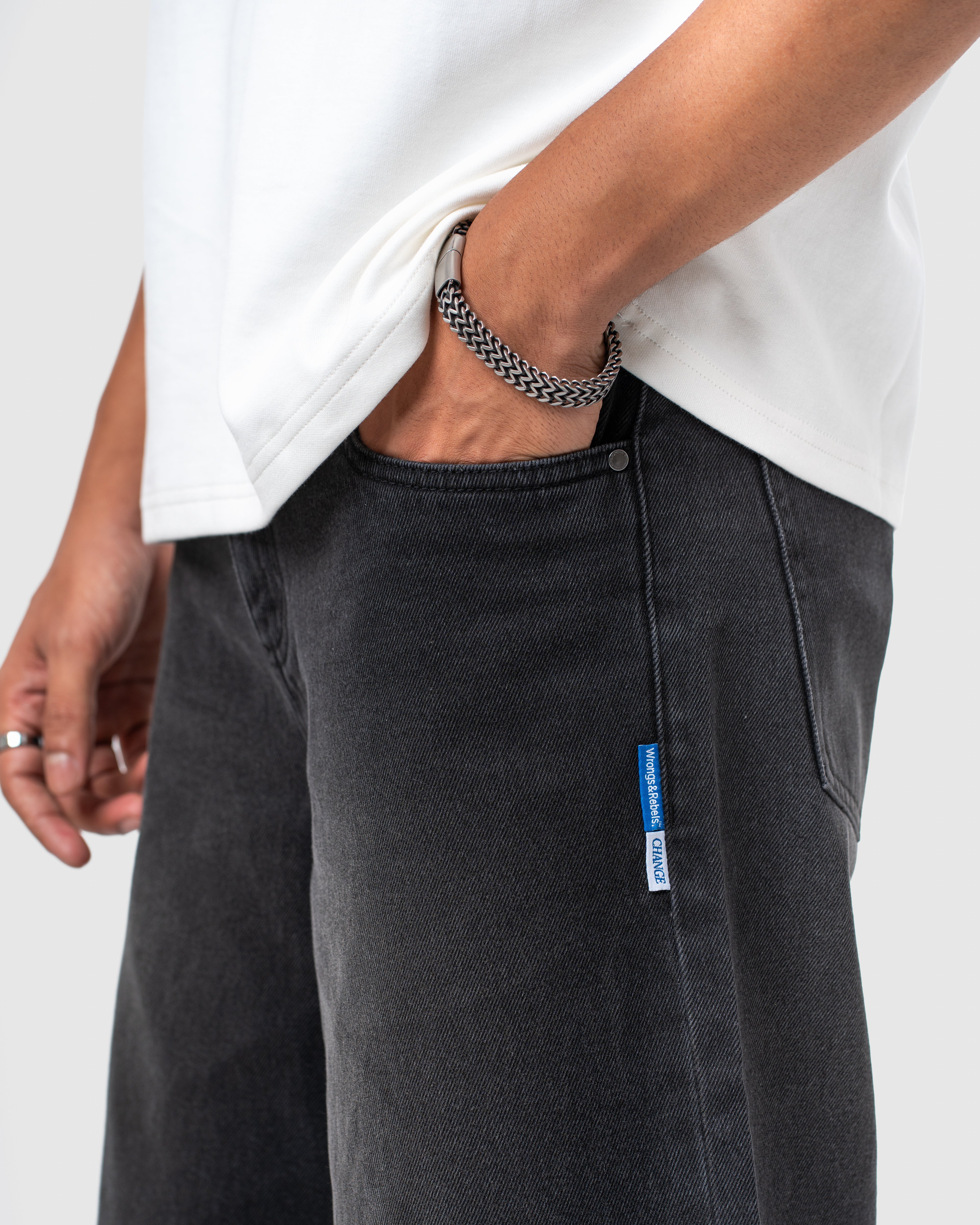 W&R Jet Black Jorts