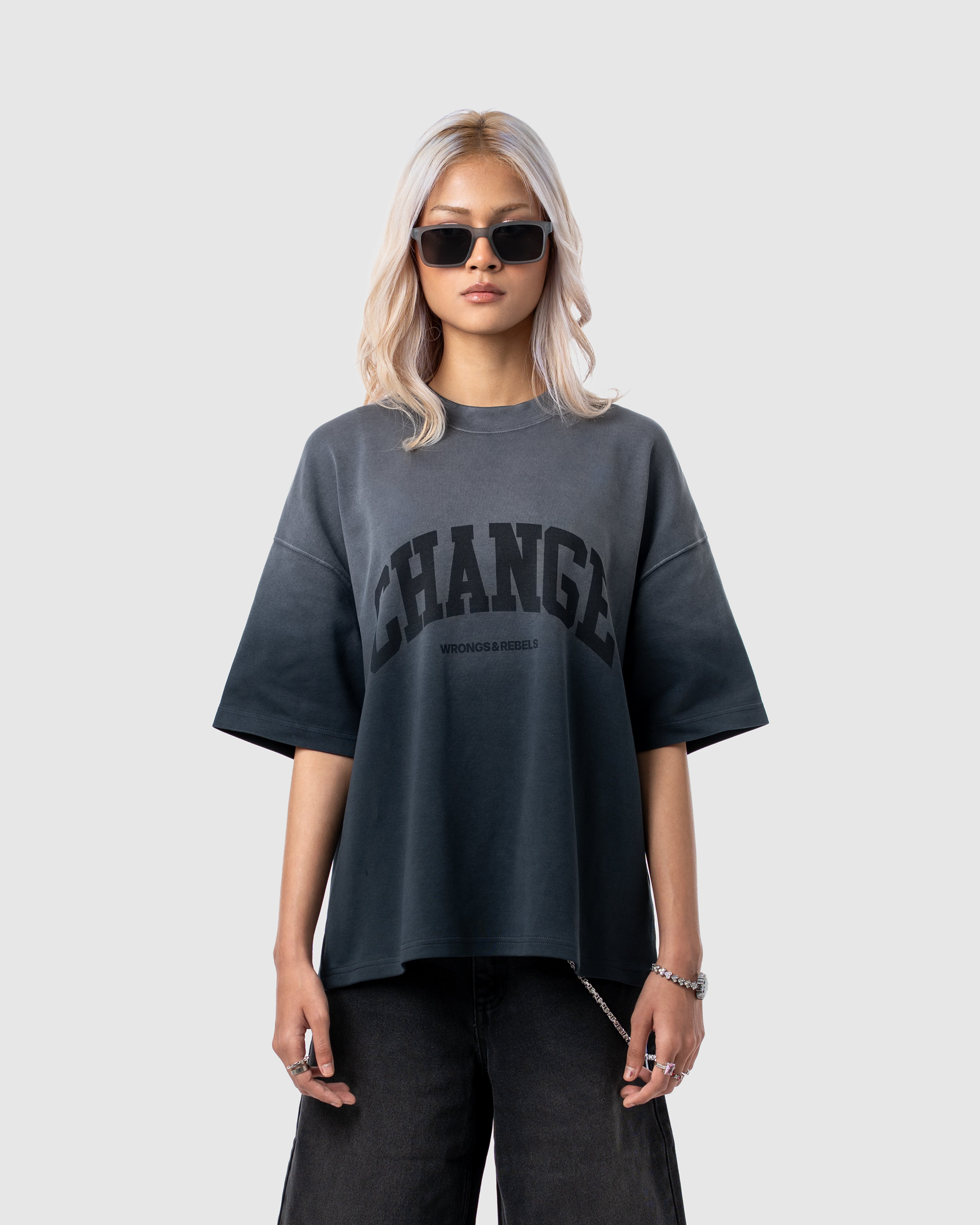 W&R Pencil Black Boxy T-Shirt