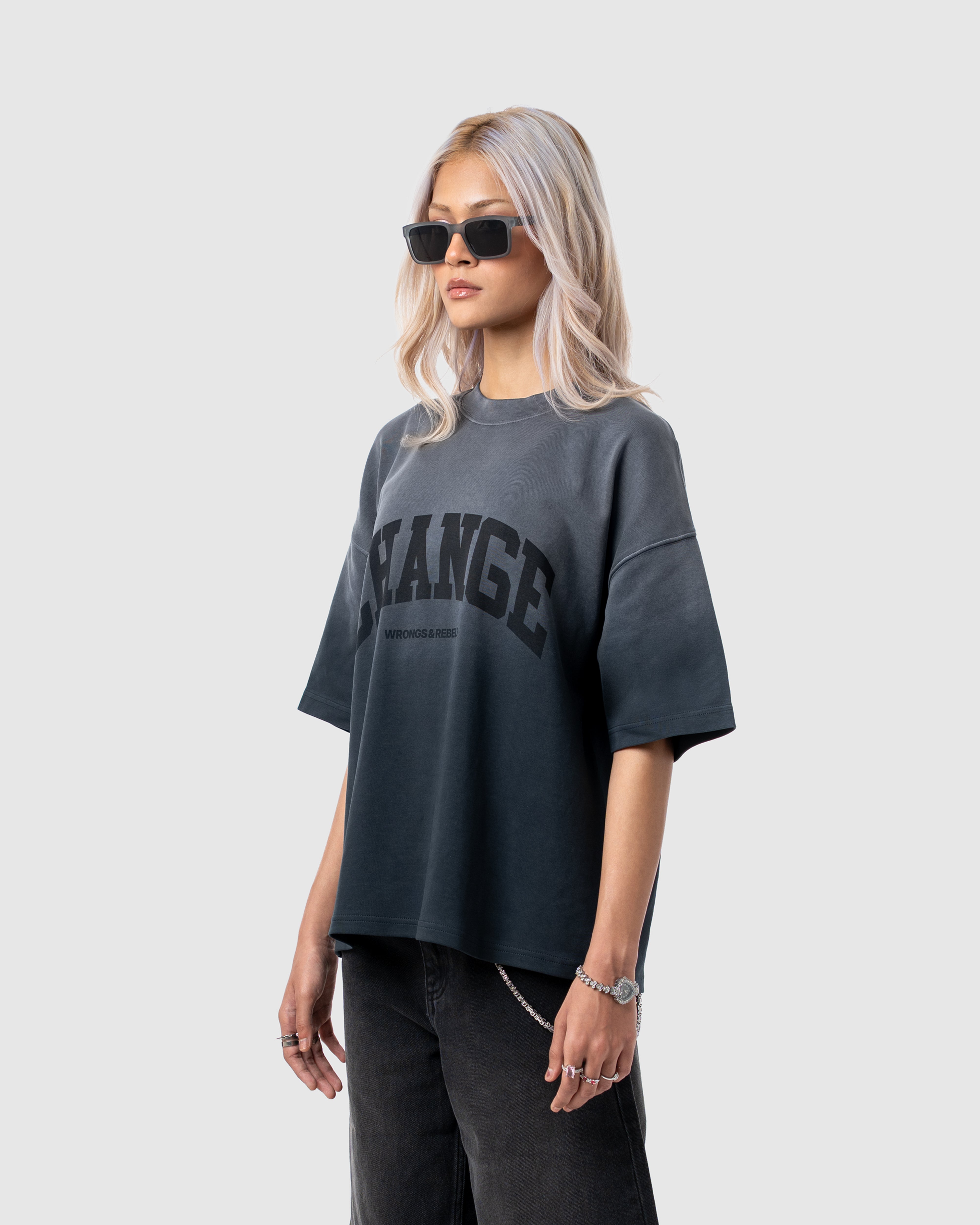 W&R Pencil Black Boxy T-Shirt
