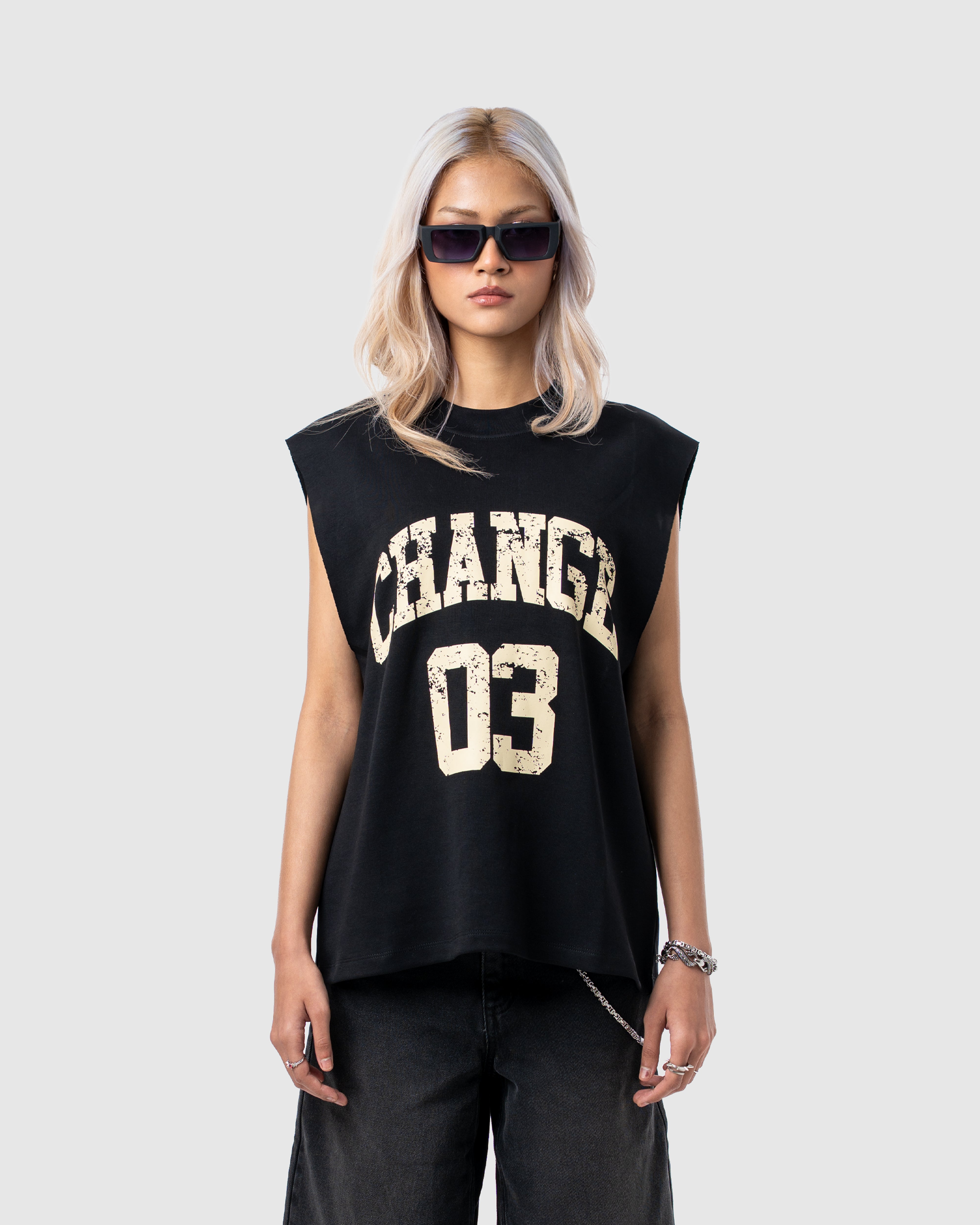 W&R Hoop Black Tank