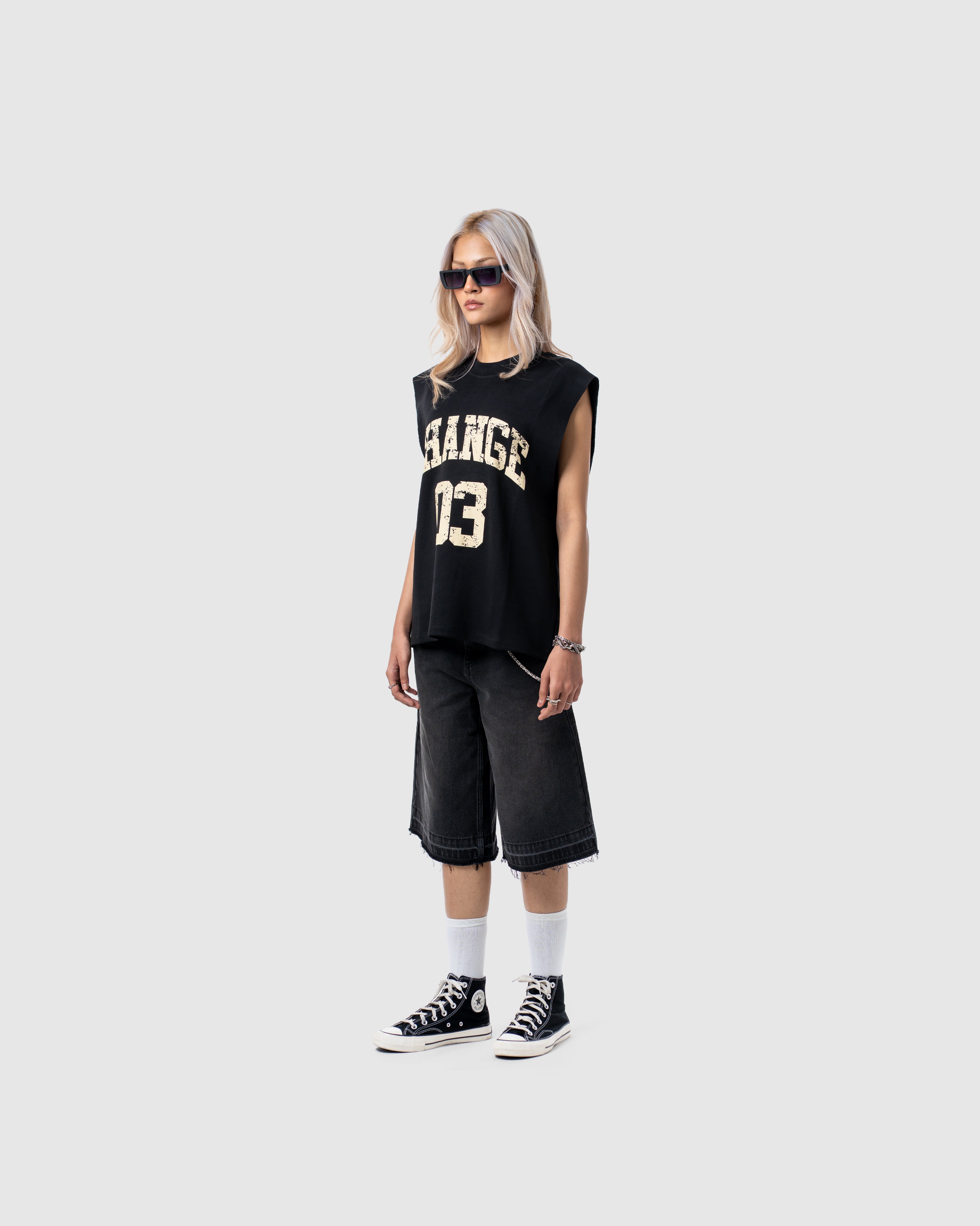 W&R Hoop Black Tank