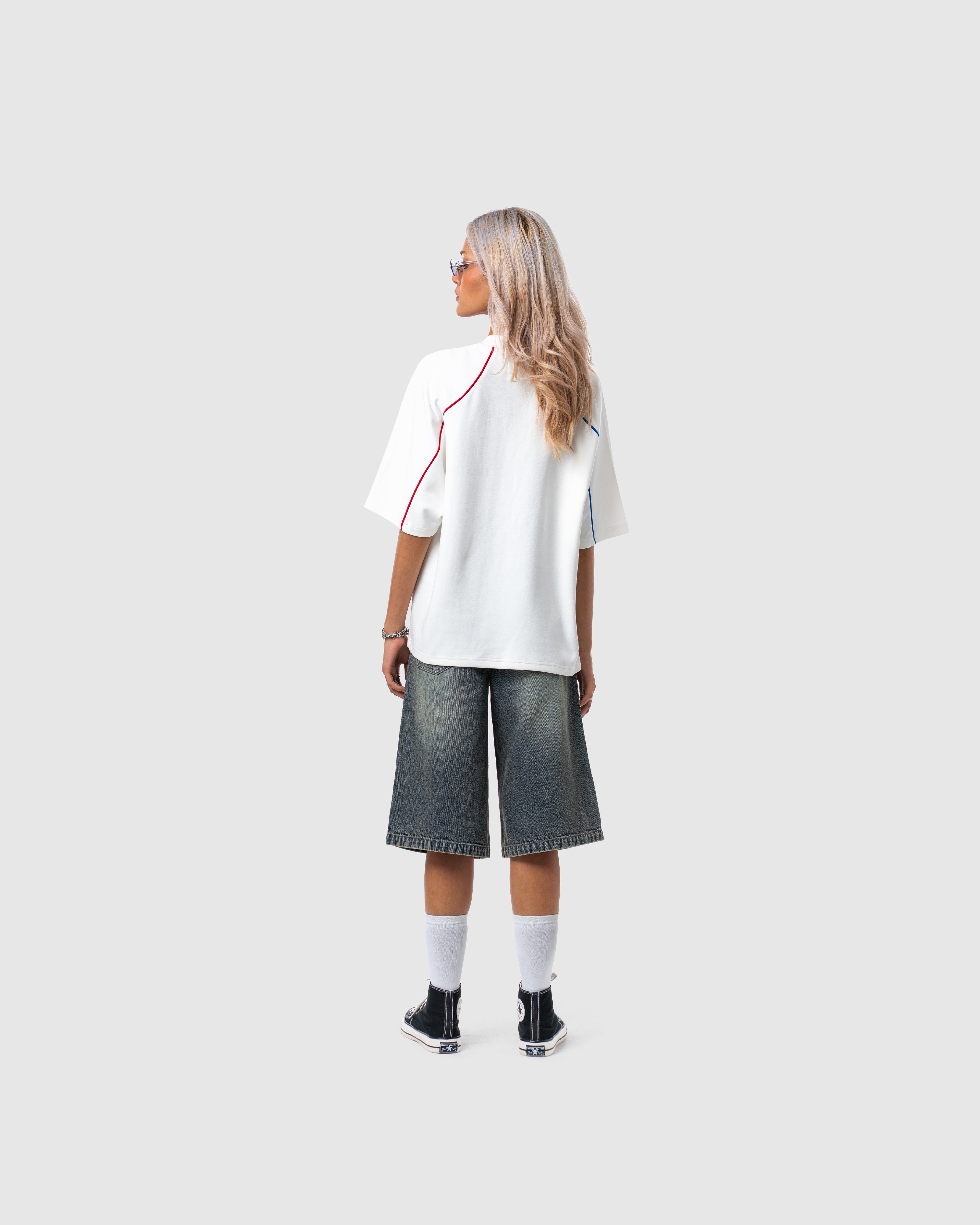 W&R White Old School Boxy T-Shirt