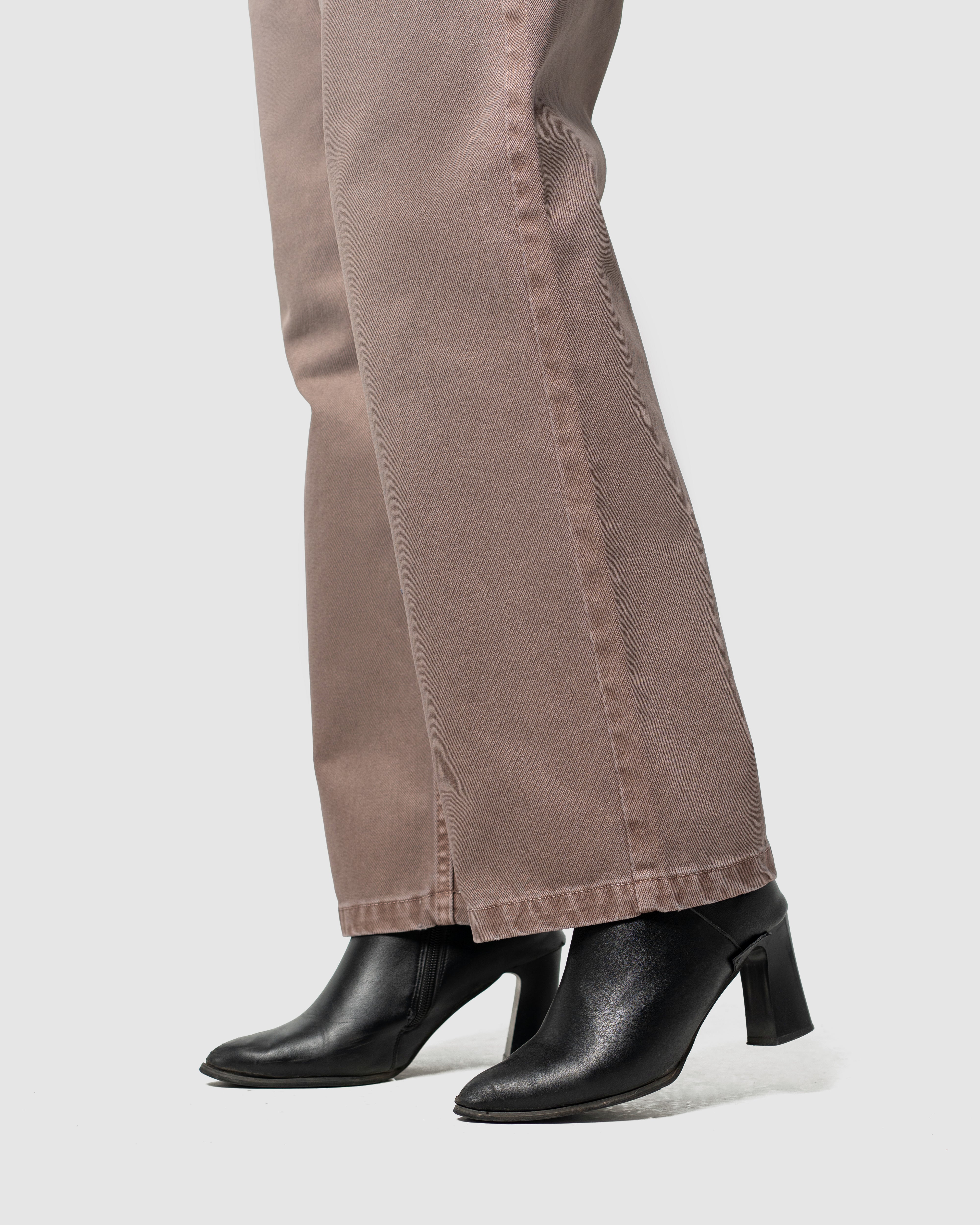 W&R Brown Baggy Pants