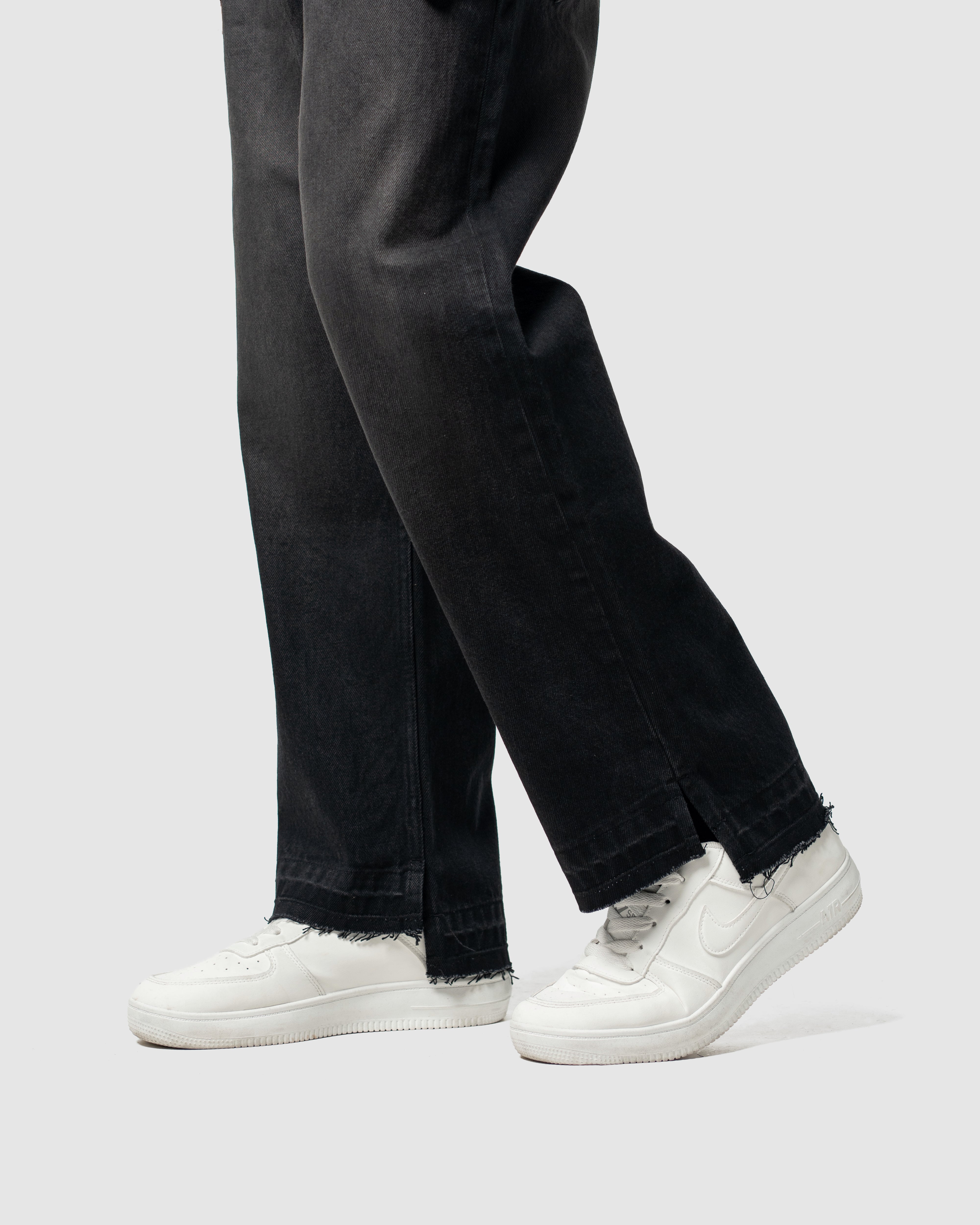 W&R Barrel Slim Fit Pants