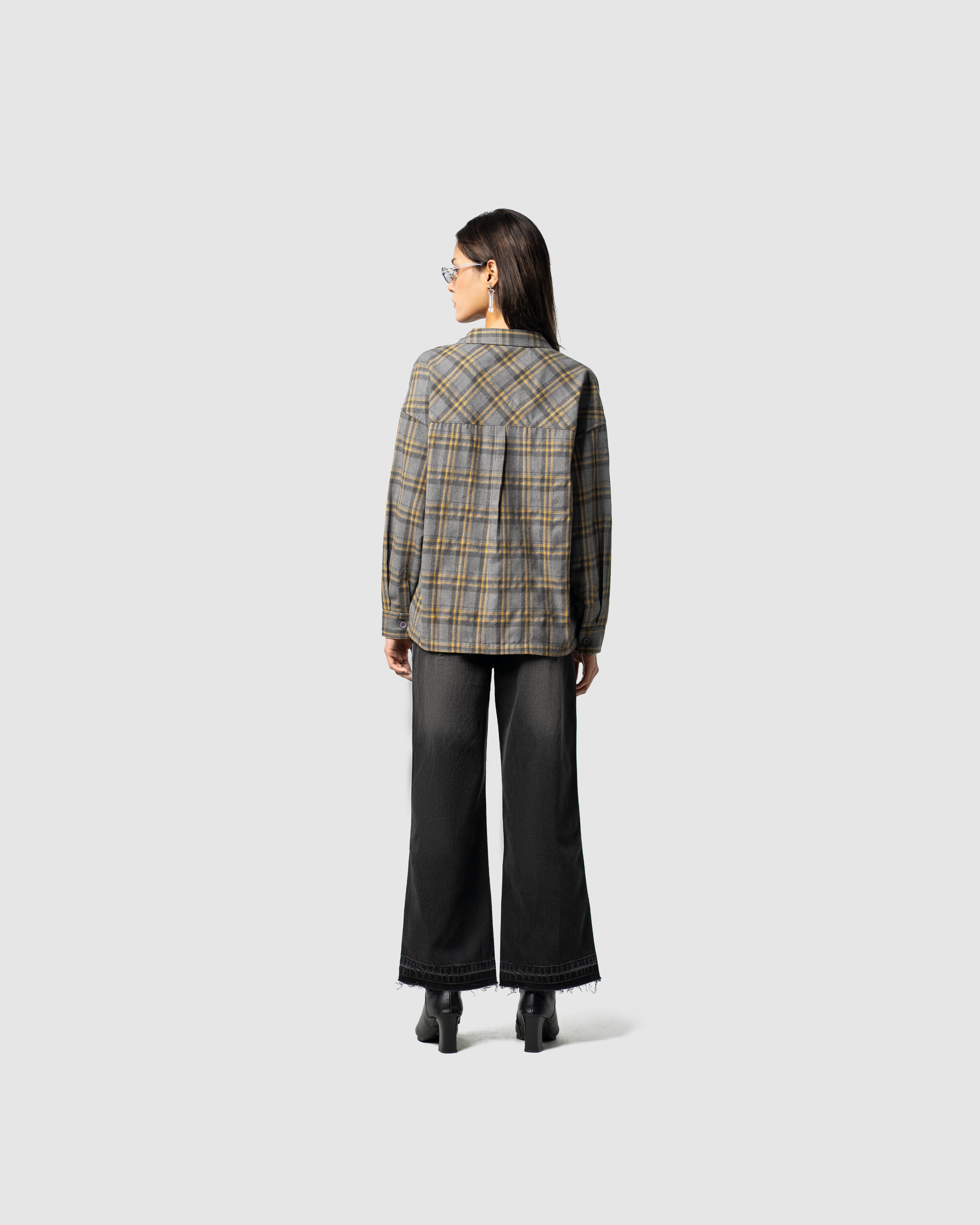 W&R Vally Boxy Shirt