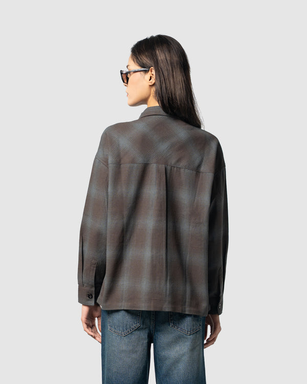 W&R Script Boxy Shirt