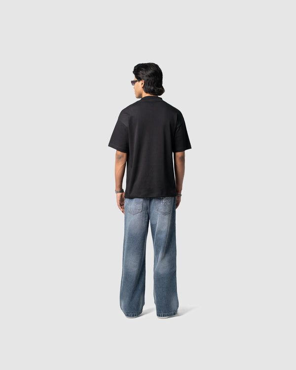 W&R Black Regular T-Shirt