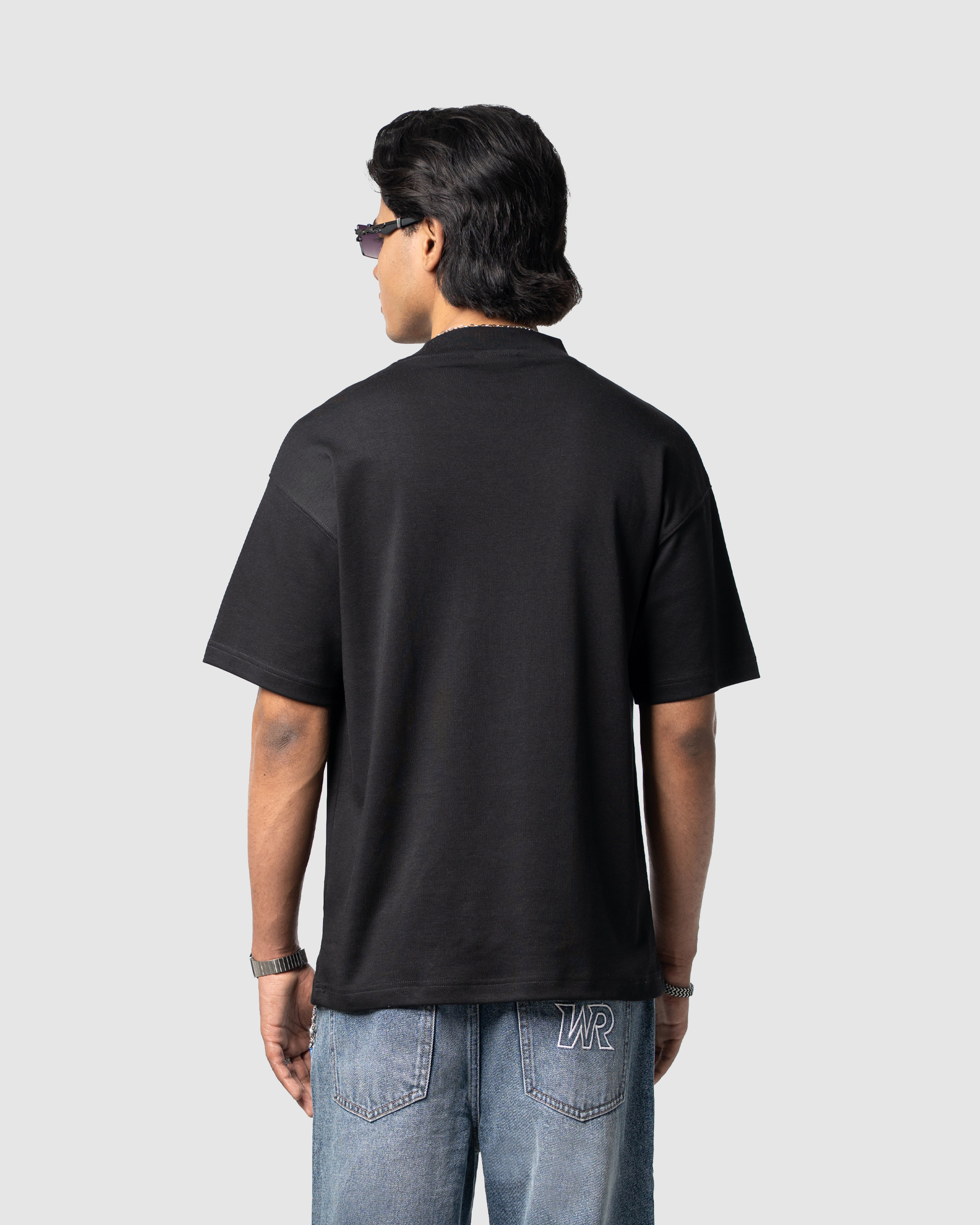 W&R Black Regular T-Shirt
